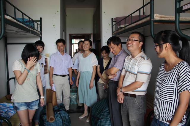 博彩网
领导走访寝室