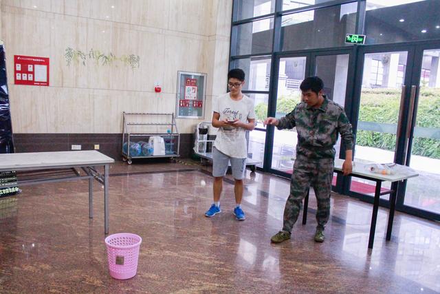 看我把你精确投进